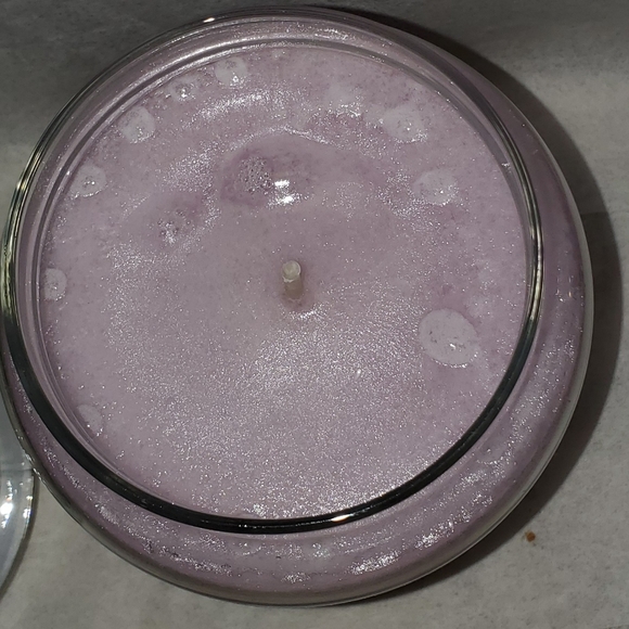 💜 Yankee Candle 'Honey Lavender Gelato' 💜 - Picture 2 of 5